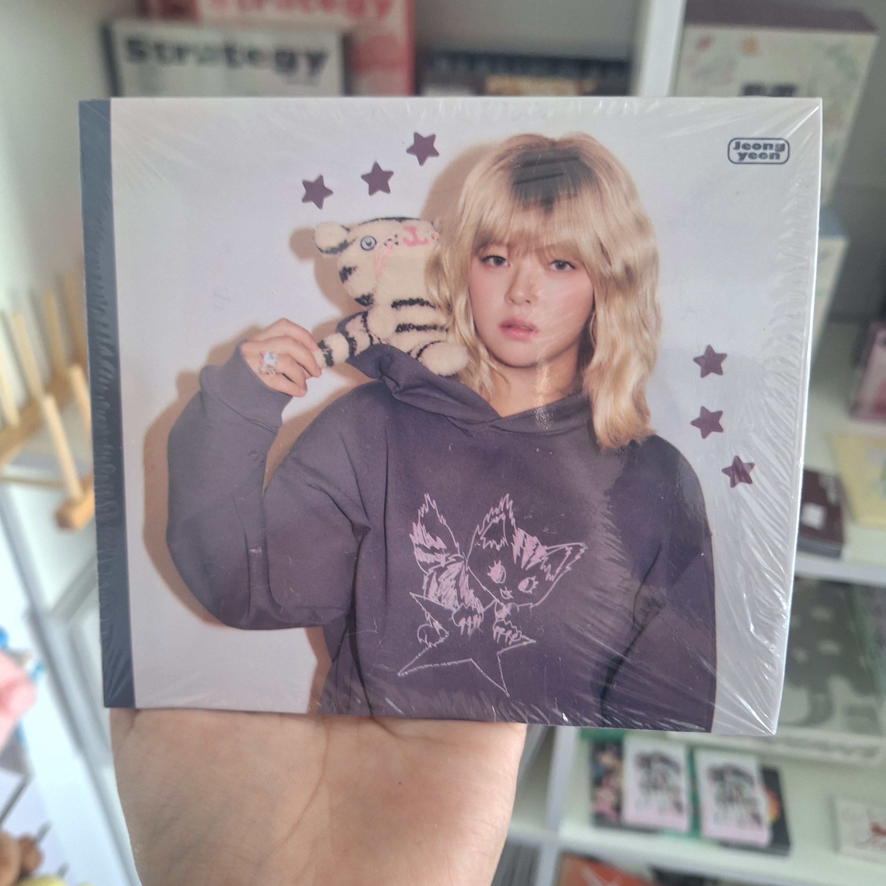 STRATEGY VER. DIGIPACK