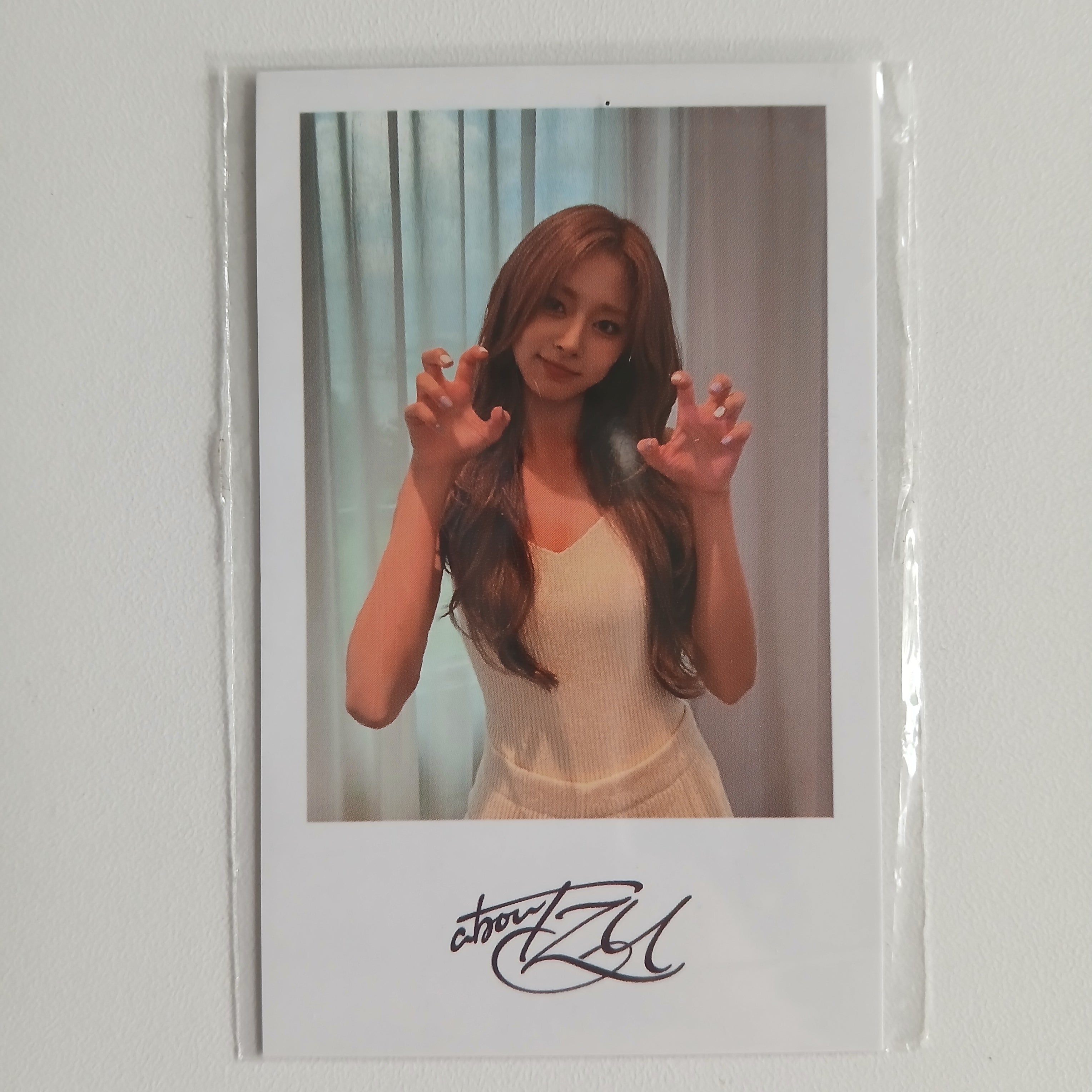 ABOUTZU - TZUYU POB JYPSHOP