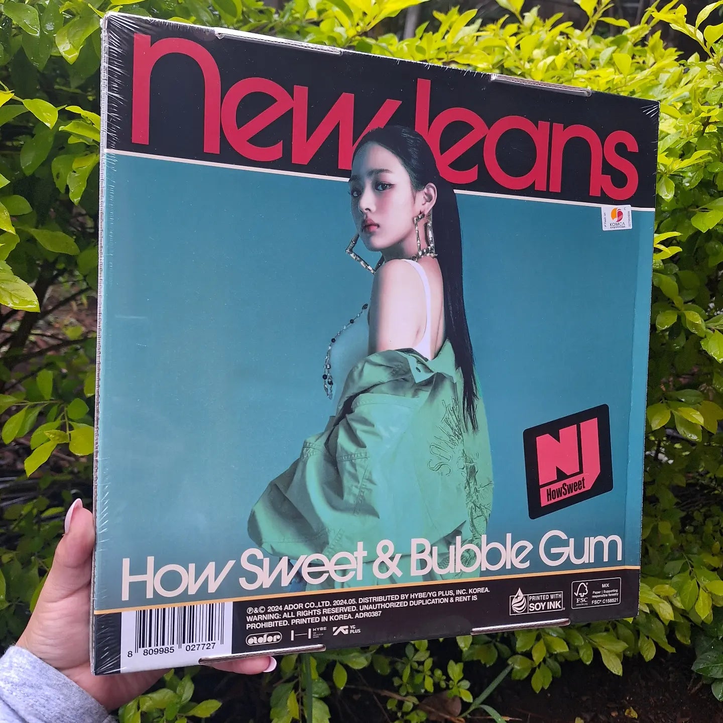 NEW JEANS "HOW SWEET"
