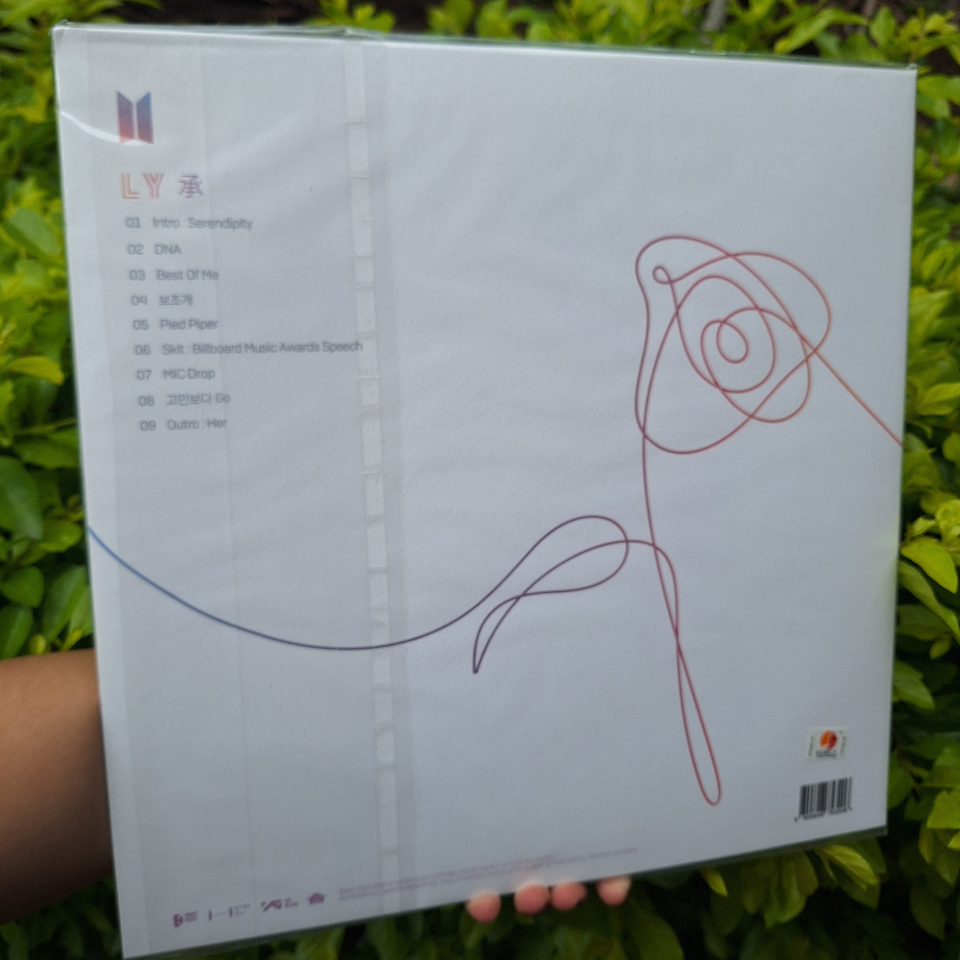 LOVE YOURSELF: HER VYNIL