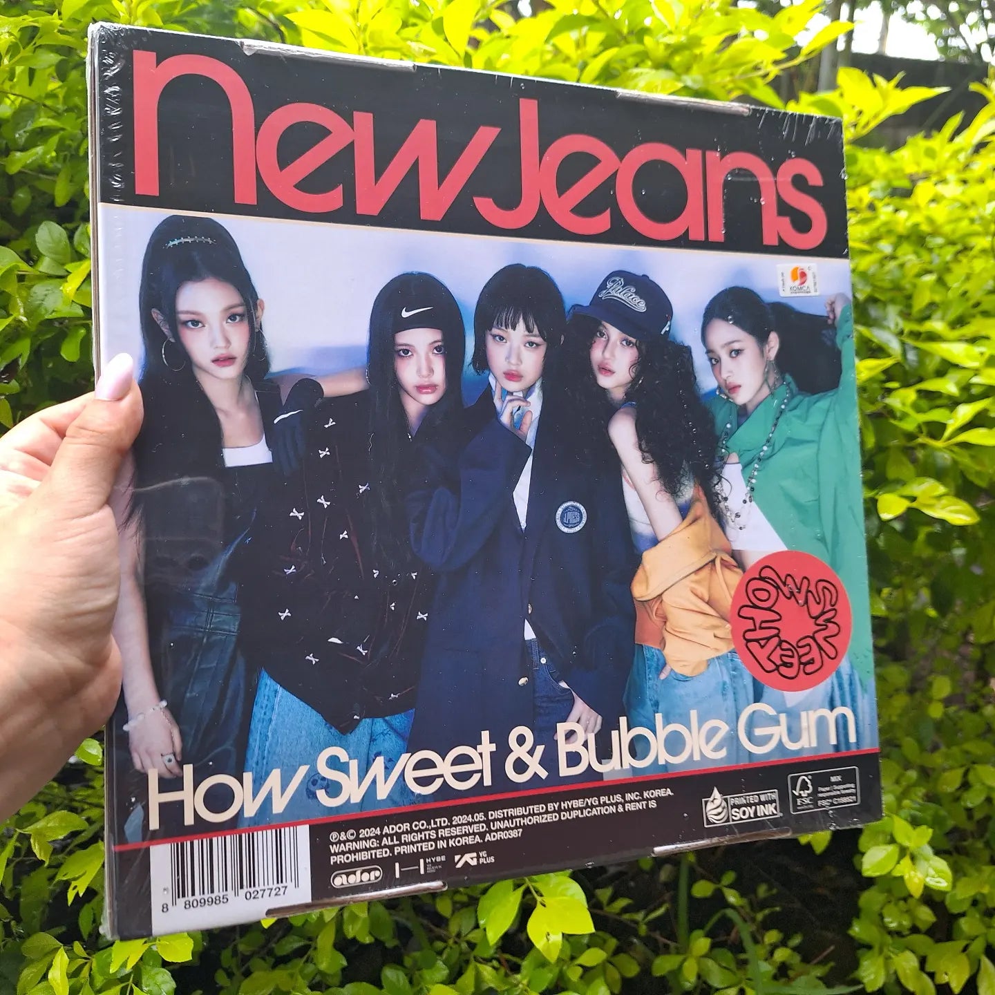 NEW JEANS "HOW SWEET"