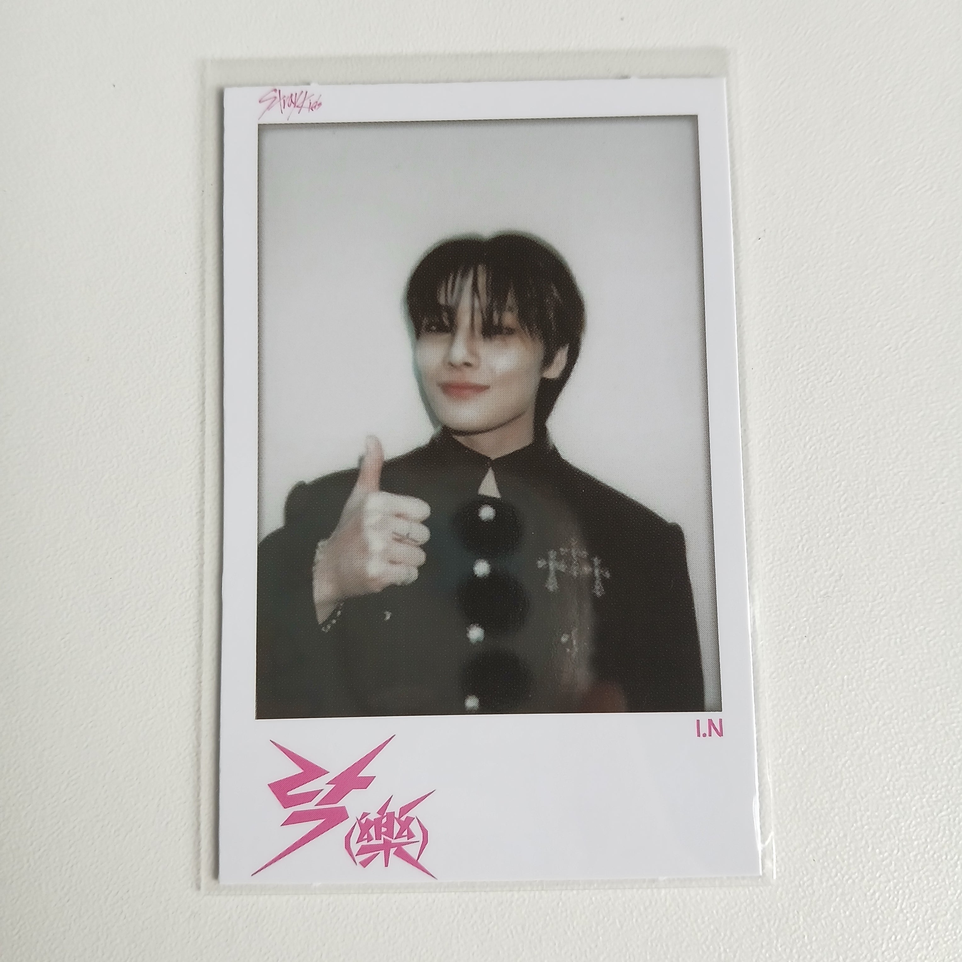 ROCK STAR - SOUNDWAVE R1 POLAROID