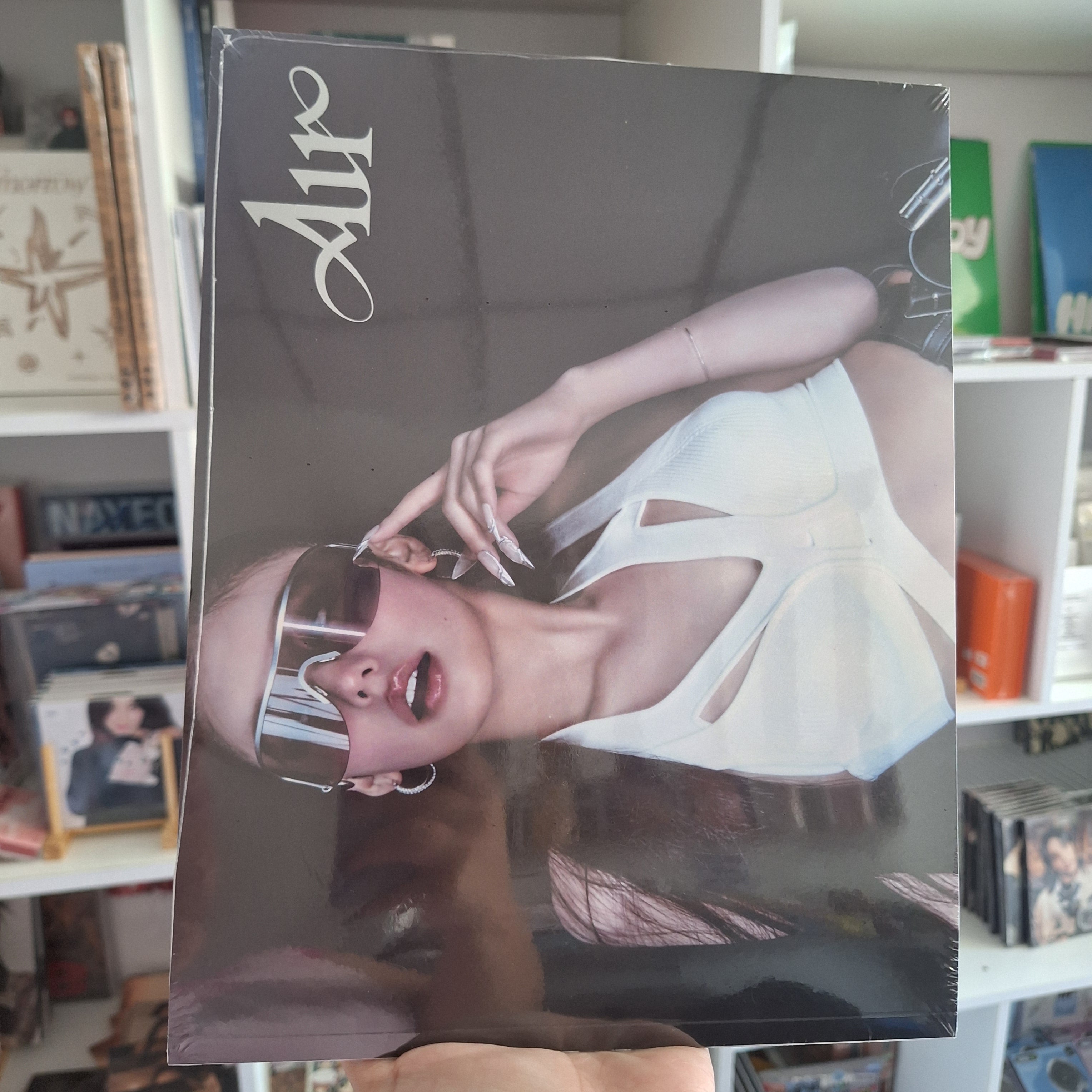 AIR - YEJI