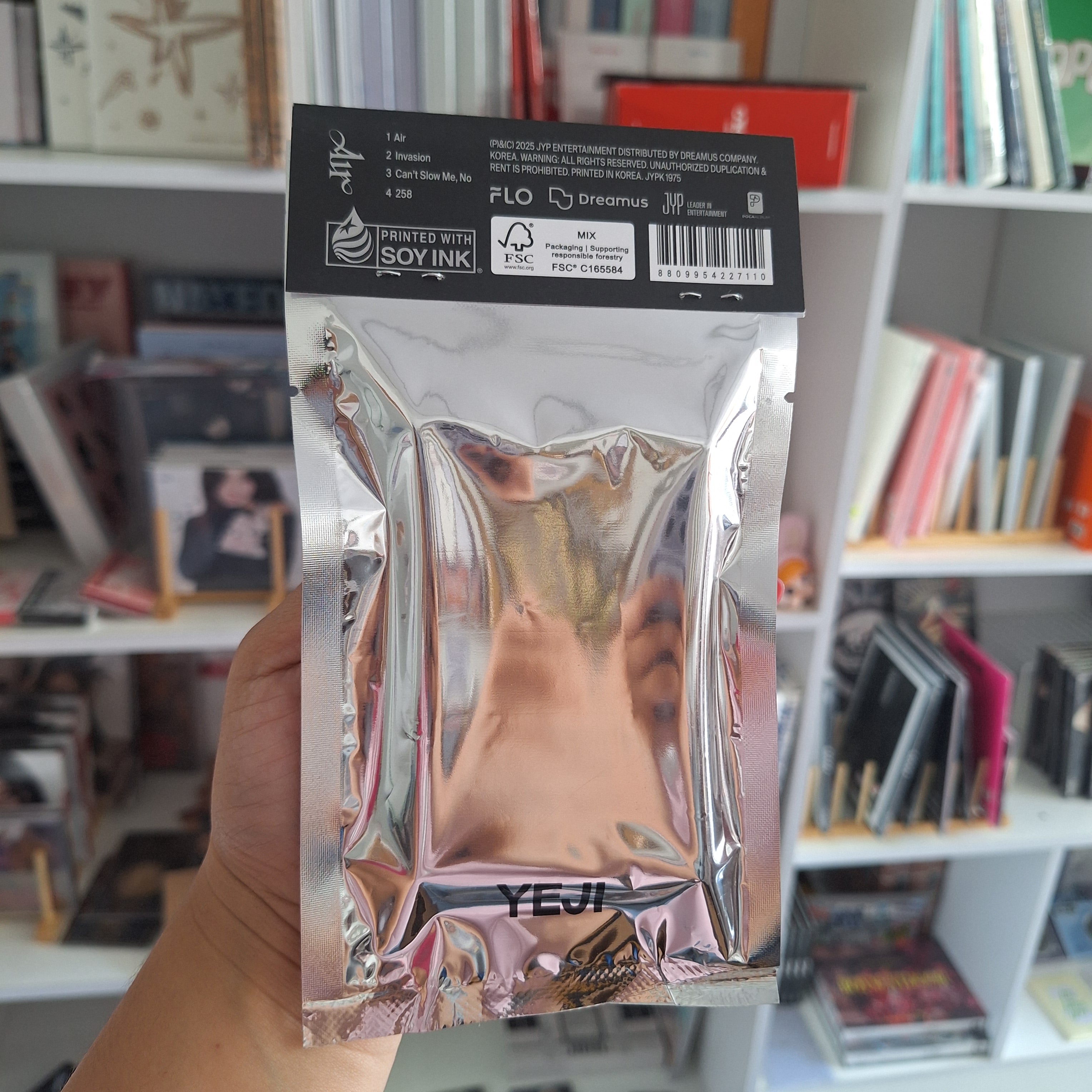 AIR - YEJI