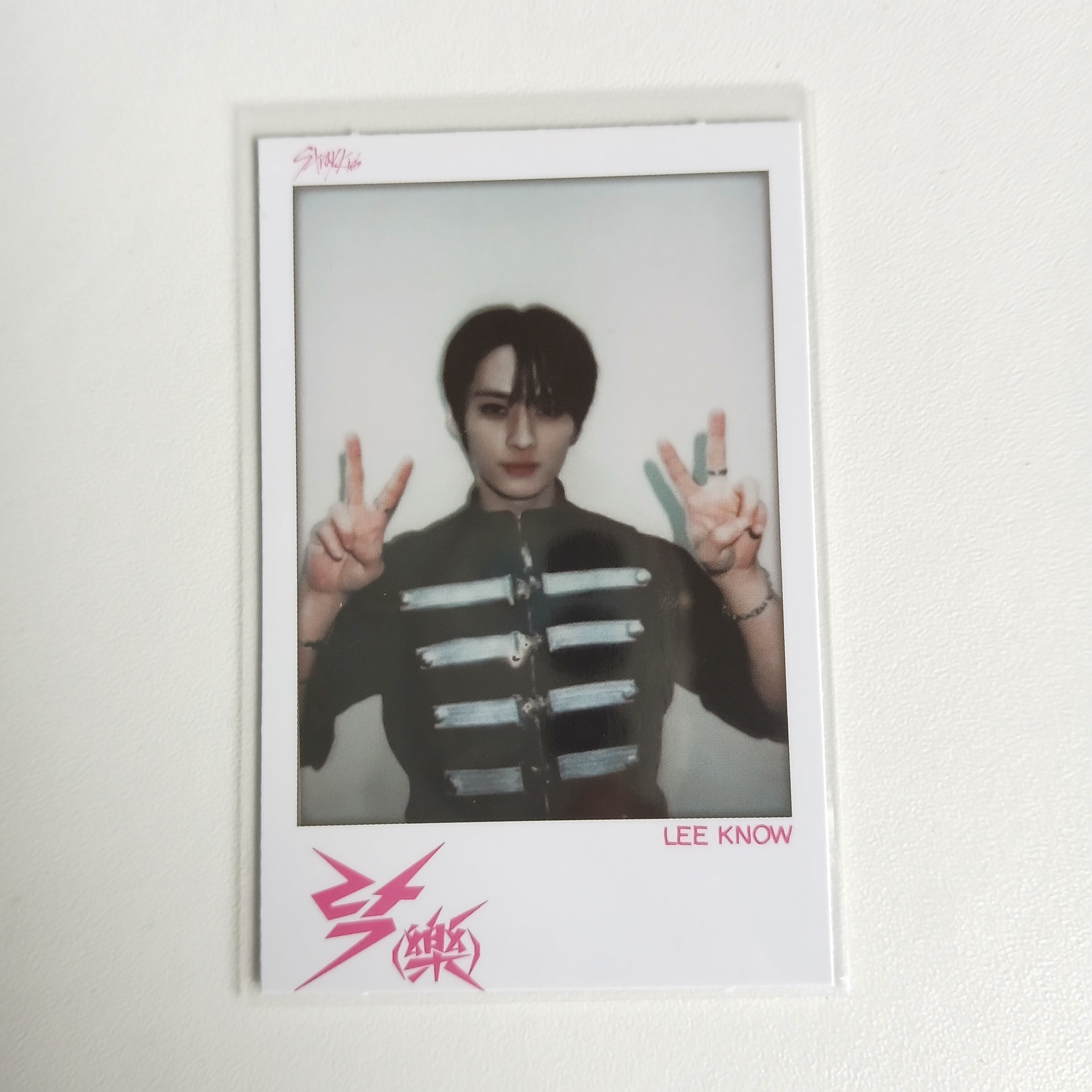ROCK STAR - SOUNDWAVE R1 POLAROID