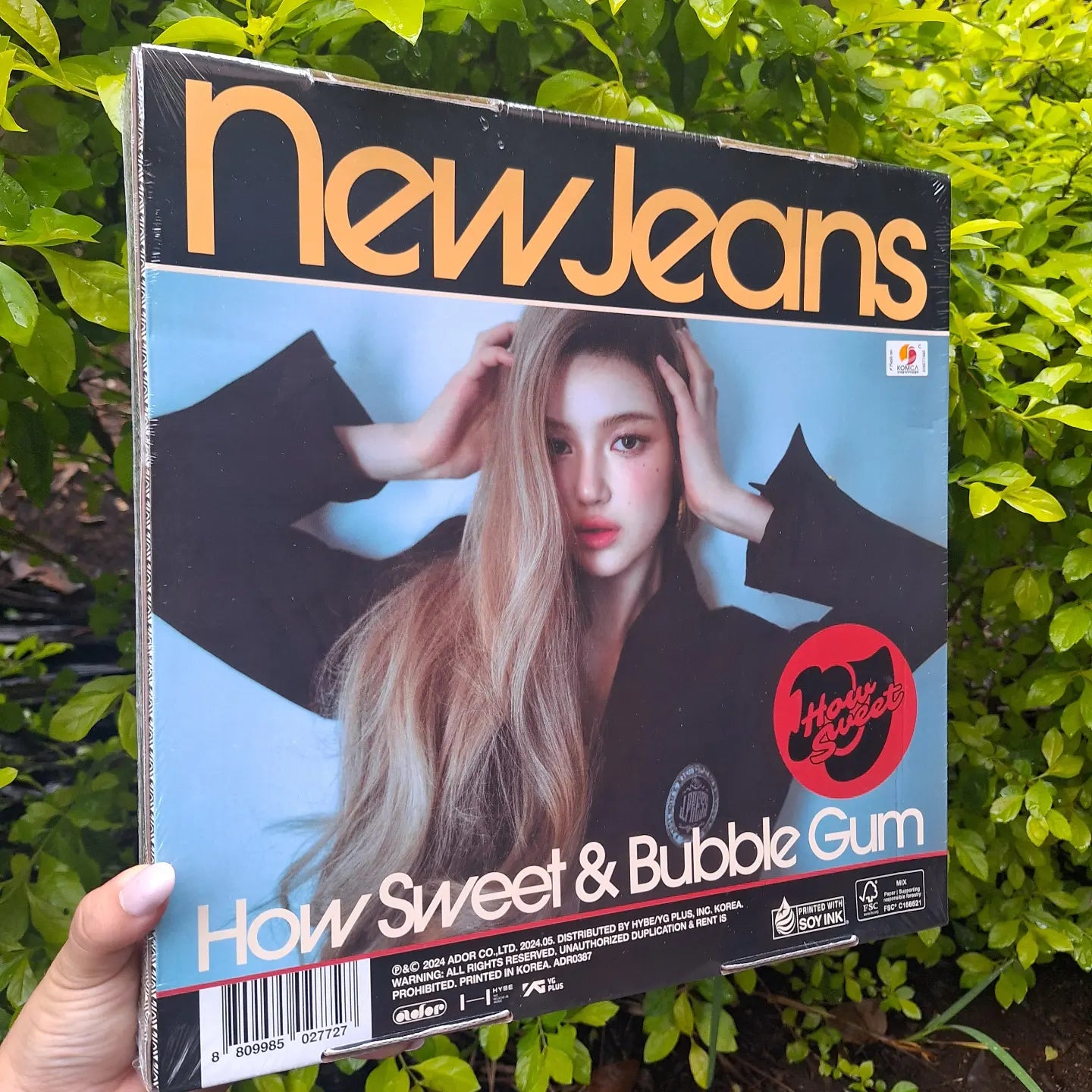 NEW JEANS "HOW SWEET"