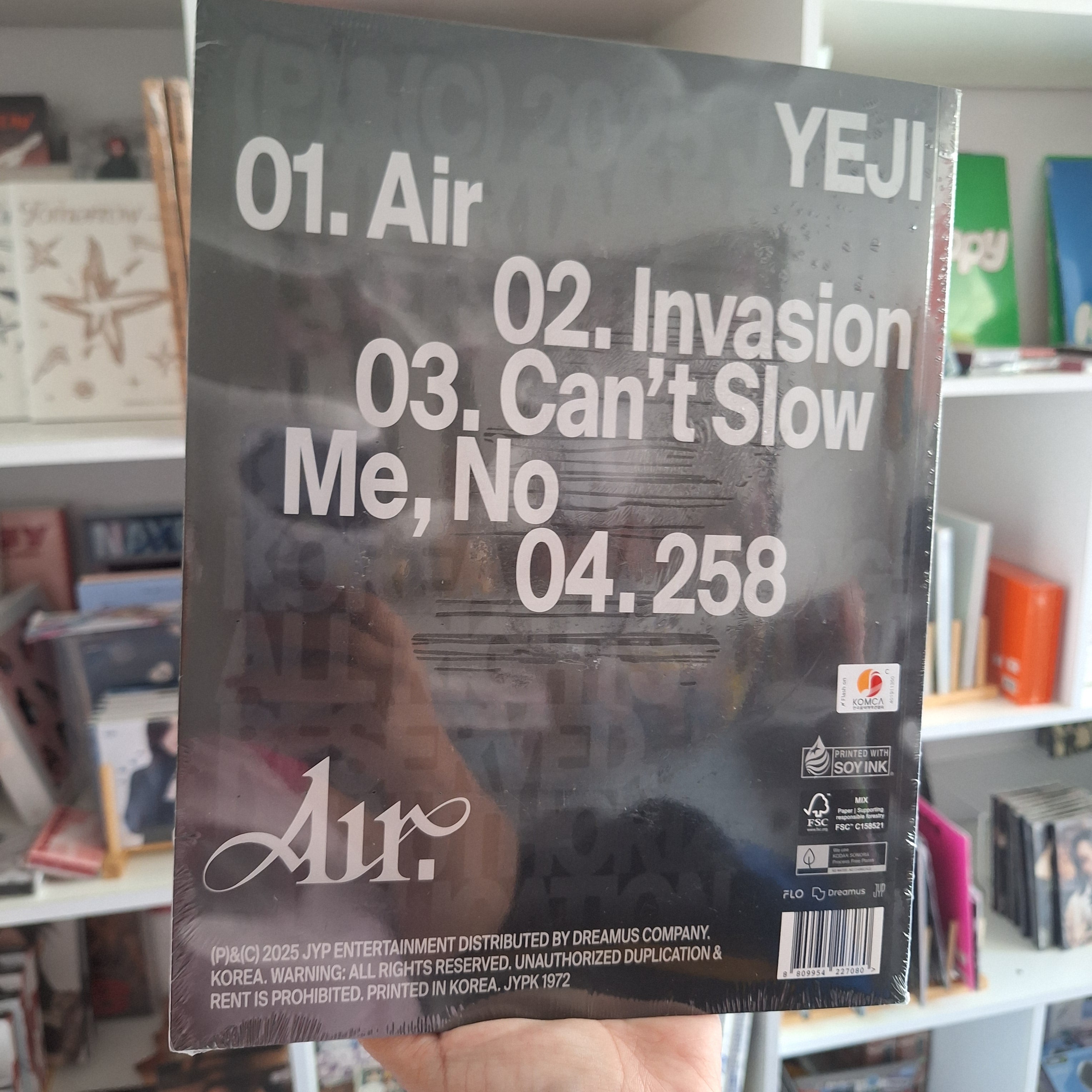 AIR - YEJI
